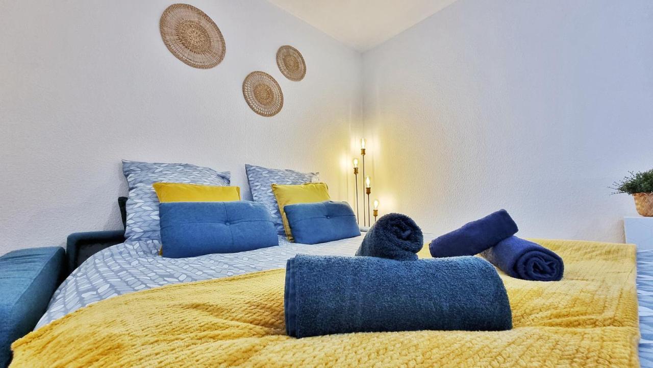 Le Smart - Parking - Terrasse - Wifi - Mulhouse - Relax Bnb Pfastatt Exterior foto